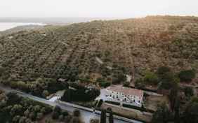 Gäste wohnen im ehemaligen Gästehaus der Zollstation
